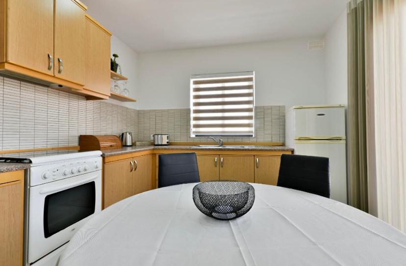 Sea View Apartment Birżebbuġa Esterno foto