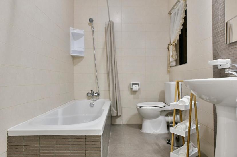 Sea View Apartment Birżebbuġa Esterno foto