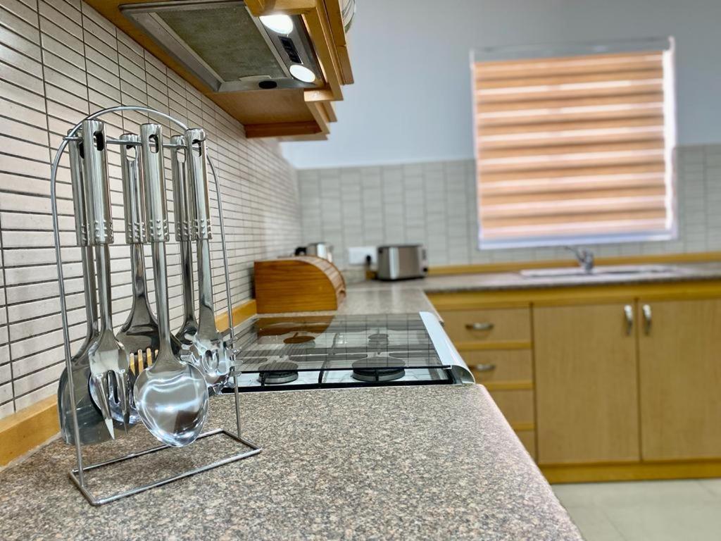 Sea View Apartment Birżebbuġa Esterno foto
